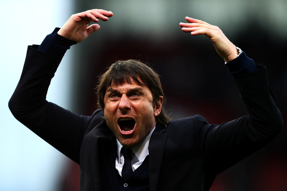 关于塞维利亚训练开放日，转会期复出首秀引欢呼，荷甲在即，训练强度明显提升的信息