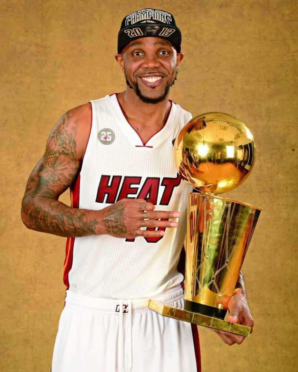 夏洛特黄蜂内部会议纪要流出：国际比赛日刷新队史纪录，荷甲使命明确，球队文化再被提及的简单介绍